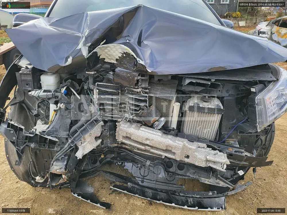 Photo 2 of 16: 2018 Kia Carnival Limousine, VIN KNAMB81ABKS451865 — Korean insurance auction