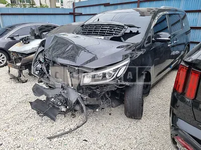 Photo 1 of 20: 2019 Kia Carnival, VIN KNAMB81ABKS497878 — Korean insurance auction