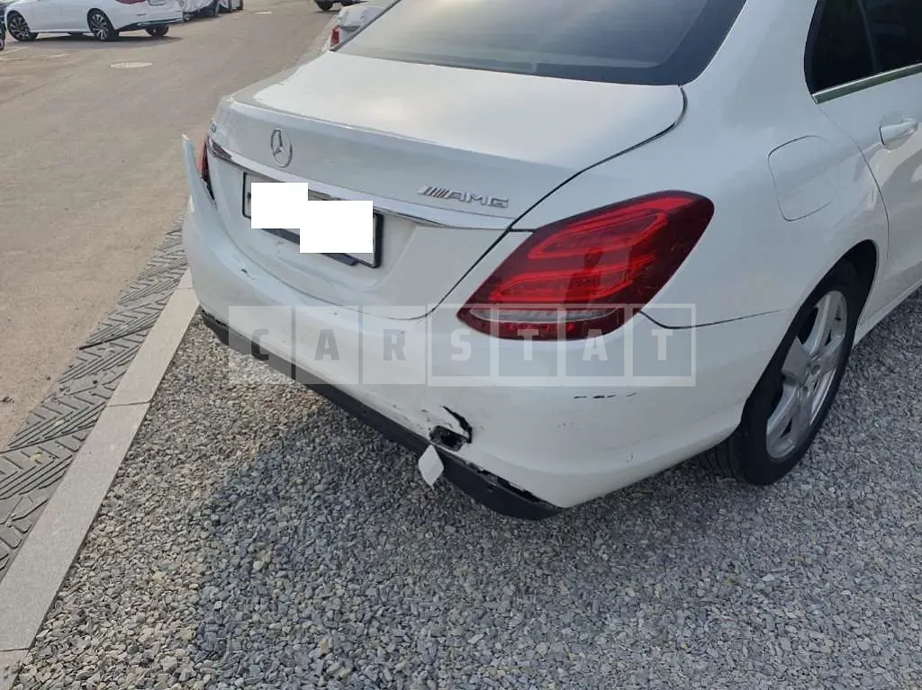 Photo 2 of 23: 2016 Mercedes-Benz C 200 — Korean insurance auction