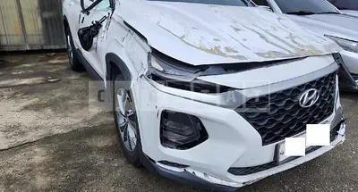 Photo 1 of 40: 2019 Hyundai Santa Fe, VIN KMHS281BBKU035678 — Korean insurance auction