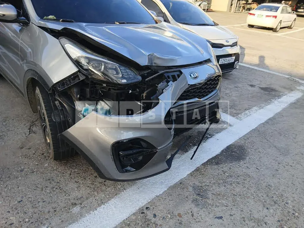 Photo 2 of 7: 2018 Kia Sportage, VIN KNAPR813BKK552621 — Korean insurance auction