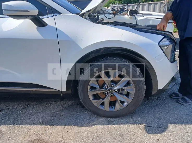 Photo 2 of 15: 2023 Kia Sportage — Korean insurance auction