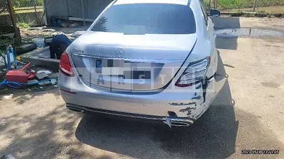 Photo 1 of 19: 2019 Mercedes-Benz E220 d, VIN WDDZF0EB2KA692068 — Korean insurance auction