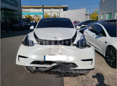 Photo 1 of 20: 2024 Tesla Model Y RWD, VIN LRWYGCFS1RC158655 — Korean insurance auction