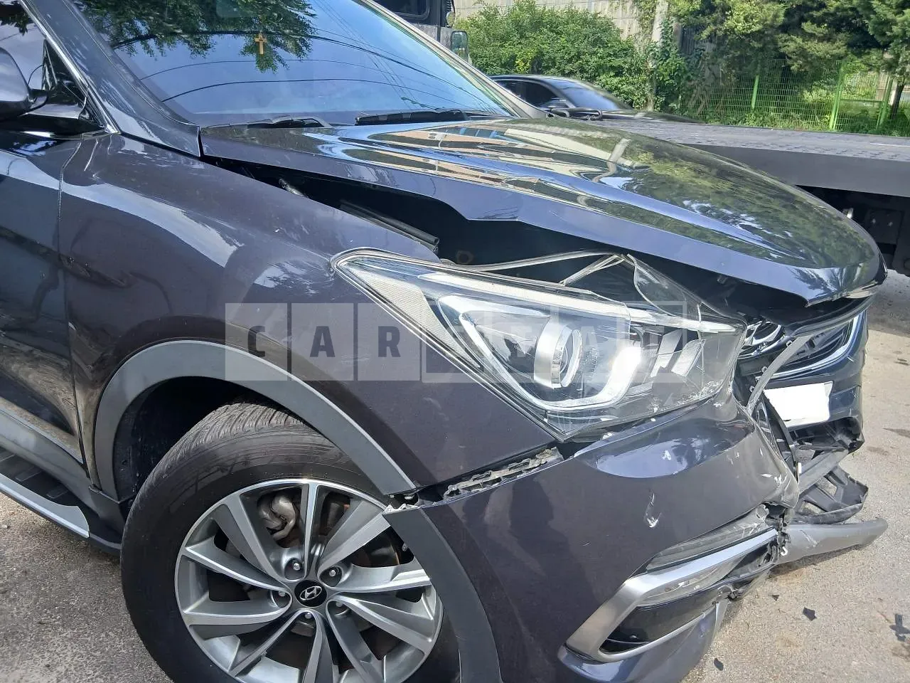 Photo 2 of 11: 2016 Hyundai Santa Fe, VIN KMHSW81UBGU635133 — Korean insurance auction