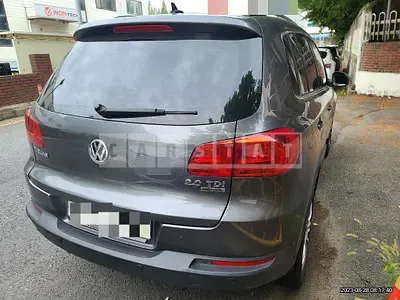 Photo 1 of 17: 2014 Volkswagen Tiguan 2.0 TDI Blue Motion — Korean insurance auction
