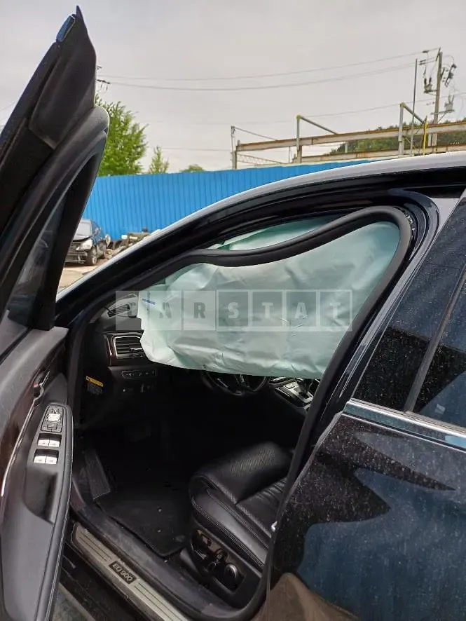 Photo 2 of 10: 2018 Genesis EQ900 3.8 — Korean insurance auction