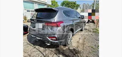 Photo 1 of 5: 2020 Hyundai Santa Fe TM — Korean insurance auction