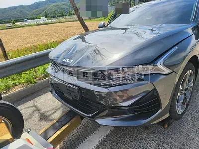 Photo 1 of 20: 2023 Kia K5 2.0, VIN KNAG541ABPA235404 — Korean insurance auction