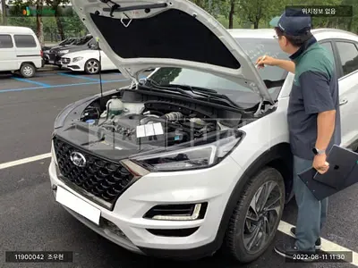Photo 1 of 10: 2019 Hyundai Tucson, VIN KMHJ5812GLU197866 — Korean insurance auction