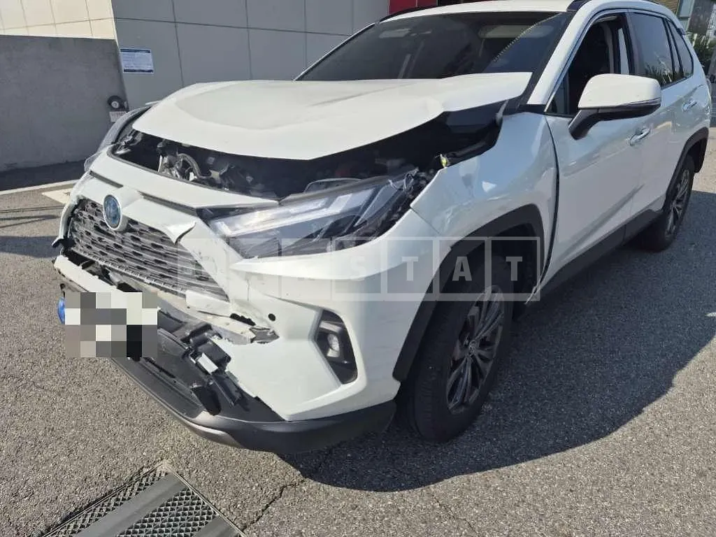 Photo 2 of 20: 2024 Toyota Lave 4 Hybrid AWD — Korean insurance auction
