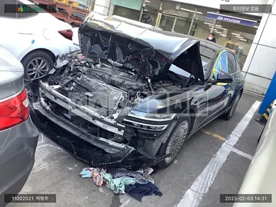 Photo 1 of 16: 2021 Genesis G80, VIN KMTGA41BDMU068659 — Korean insurance auction