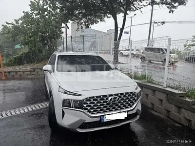 Photo 1 of 28: 2021 Hyundai Santa Fe — Korean insurance auction