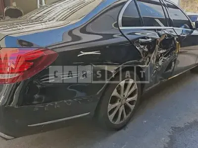 Photo 1 of 9: 2017 Mercedes-Benz E220 d 4Matic, VIN WDDZF0FB1HA210214 — Korean insurance auction
