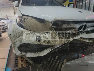 Photo 1 of 9: 2017 Mercedes-Benz E220d 4Matic, VIN WDDZF0FBXHA233538 — Korean insurance auction