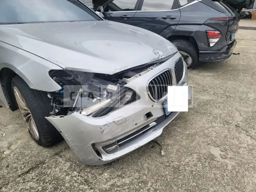Photo 2 of 13: 2015 BMW 740d xDrive — Korean insurance auction