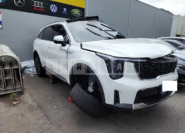 Photo 2 of 43: 2024 Kia Sorento — Korean insurance auction
