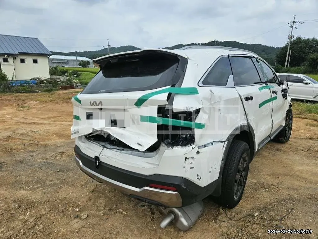 Photo 2 of 37: 2026 Kia Sorento Hybrid 1.6 — Korean insurance auction