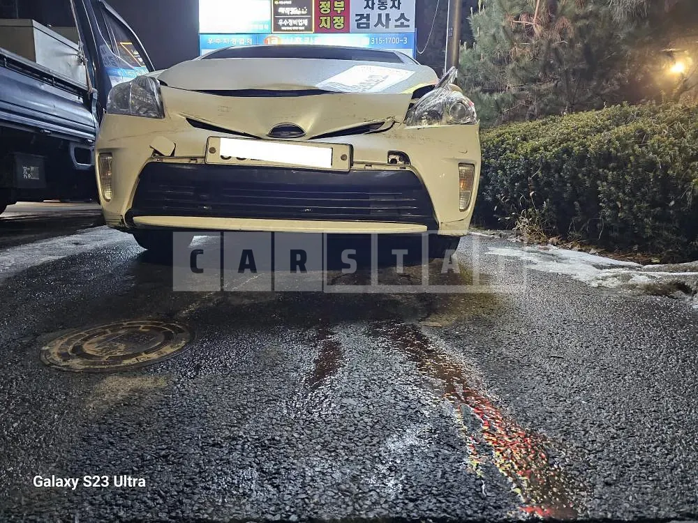 Photo 2 of 2: 2015 Toyota Prius, VIN JTDKN3DUXF1928622 — Korean insurance auction