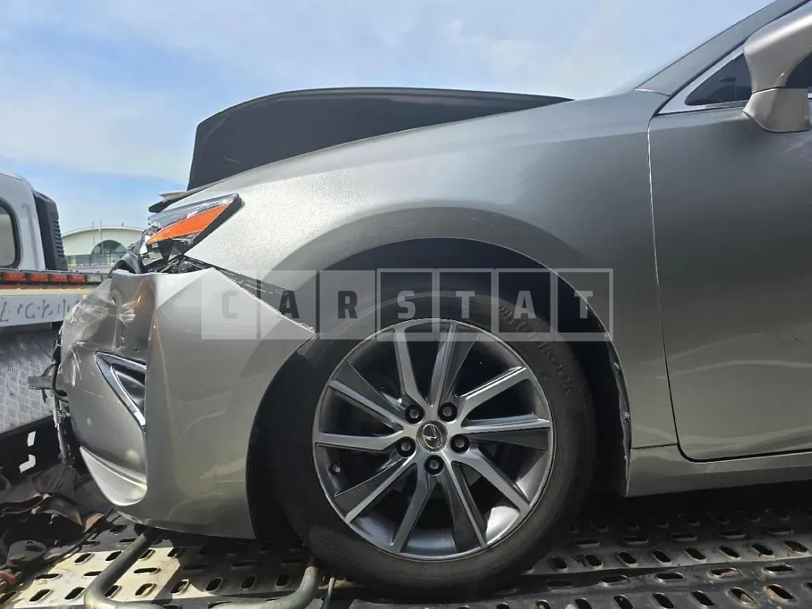 Photo 2 of 16: 2017 Lexus ES300h — Korean insurance auction