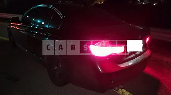 Photo 2 of 22: 2018 BMW 320d — Korean insurance auction