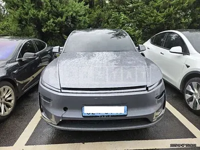 Photo 1 of 15: 2025 Tesla Model Y LongRange — Korean insurance auction