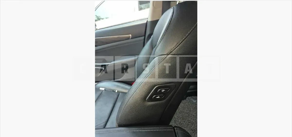 Photo 2 of 40: 2020 Kia K7 — Korean insurance auction