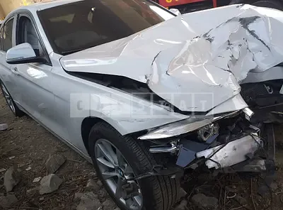 Photo 1 of 19: 2016 BMW 320d, VIN WBA8C5108GK641396 — Korean insurance auction