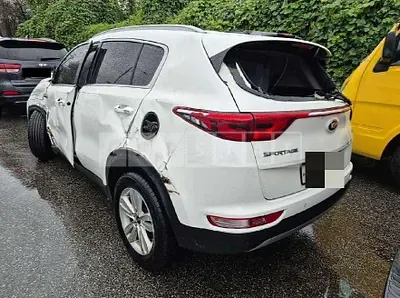 Photo 1 of 10: 2017 Kia Sportage — Korean insurance auction
