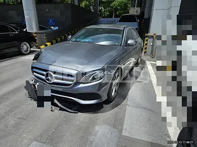 Photo 1 of 13: 2018 Mercedes-Benz E200 Avant-Garde (1,991CC) — Korean insurance auction