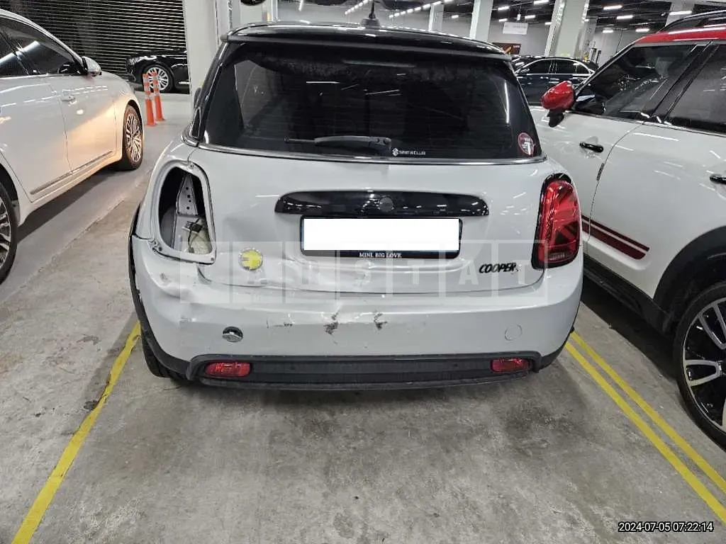 Photo 2 of 20: 2022 MINI Cooper If, VIN WMW11DJ04N2R97780 — Korean insurance auction