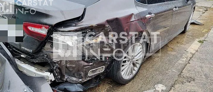 Photo 2 of 10: 2018 Toyota Camry Hybrid — Korean insurance auction