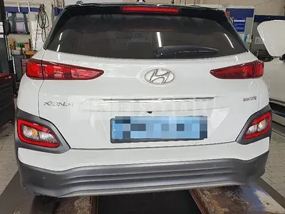 Photo 1 of 12: 2020 Hyundai Kona Electric — Korean insurance auction
