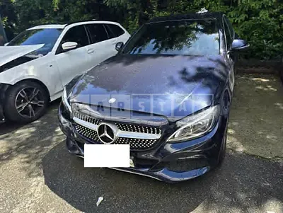 Photo 1 of 14: 2017 Mercedes-Benz C220 d — Korean insurance auction
