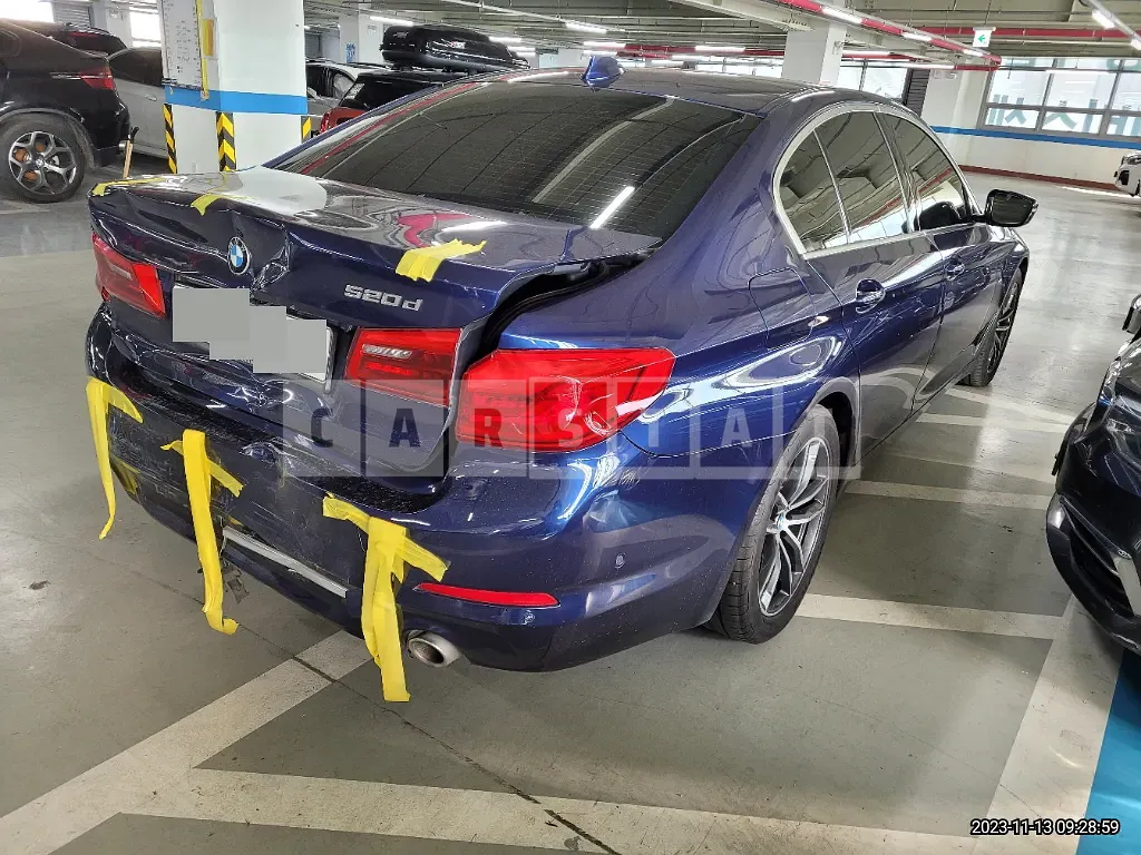 Photo 2 of 7: 2018 BMW 520d, VIN WBAJC310XJD030593 — Korean insurance auction