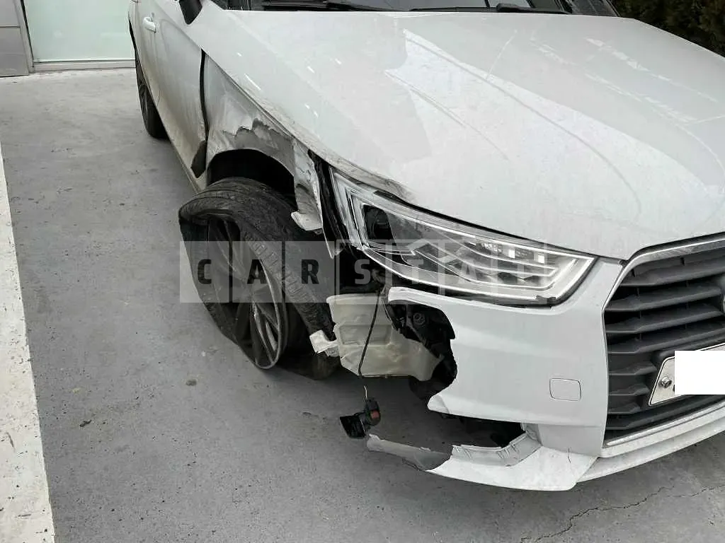 Photo 2 of 10: 2015 Audi A1 Sportback 30 TDI — Korean insurance auction