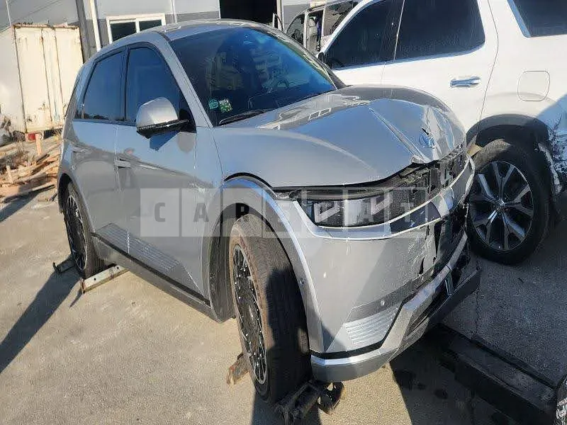 Photo 2 of 21: 2022 Hyundai IONIQ 5, VIN KMHKR81AFNU080245 — Korean insurance auction