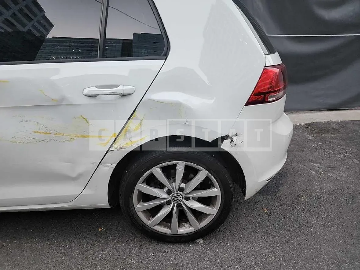 Photo 2 of 12: 2016 Volkswagen Golf 2.0 TDI BMT, VIN WVWZZZAUZGW245115 — Korean insurance auction