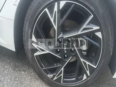 Photo 1 of 2: 2026 Kia (parts) K5 Wheel 2EA — Korean insurance auction