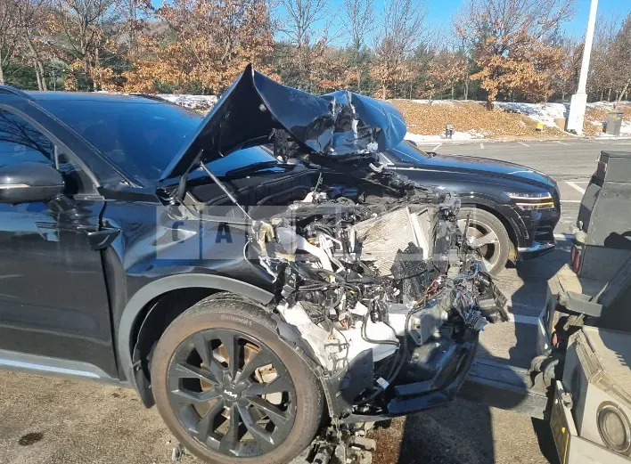 Photo 2 of 6: 2022 Kia Sorento, VIN KNARJ81FGNA154523 — Korean insurance auction