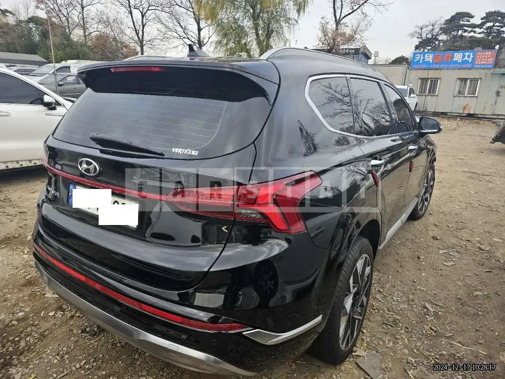 Photo 2 of 8: 2021 Hyundai Santa Fe — Korean insurance auction