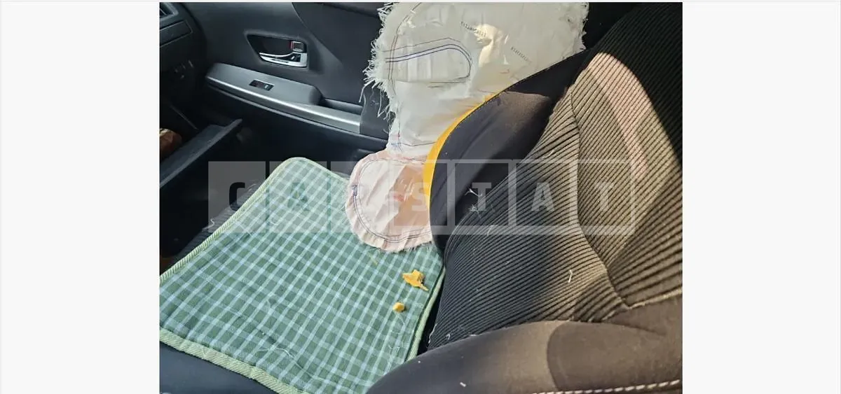 Photo 2 of 30: 2016 Toyota Prius V, VIN JTDZN3EUXGJ042279 — Korean insurance auction