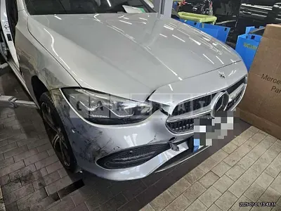 Photo 1 of 32: 2023 Mercedes-Benz C300 4Matic — Korean insurance auction