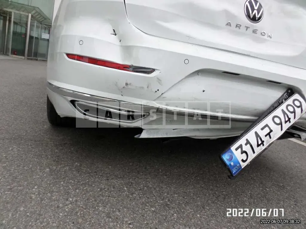 Photo 2 of 28: 2022 Volkswagen Arteon 2.0TDI, VIN WVWZZZ3HZNE004734 — Korean insurance auction