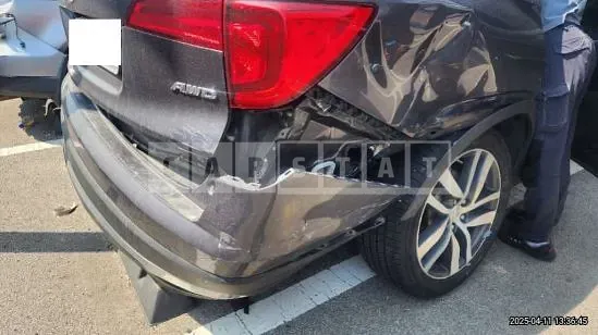 Photo 2 of 15: 2017 Honda Pilot — Korean insurance auction