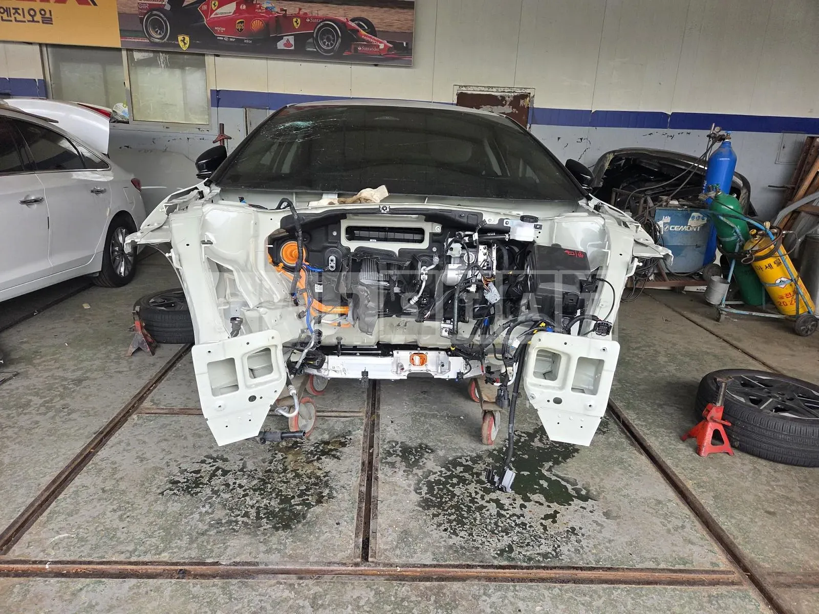 Photo 2 of 8: 2025 Kia EV6 Long Range (4WD) — Korean insurance auction