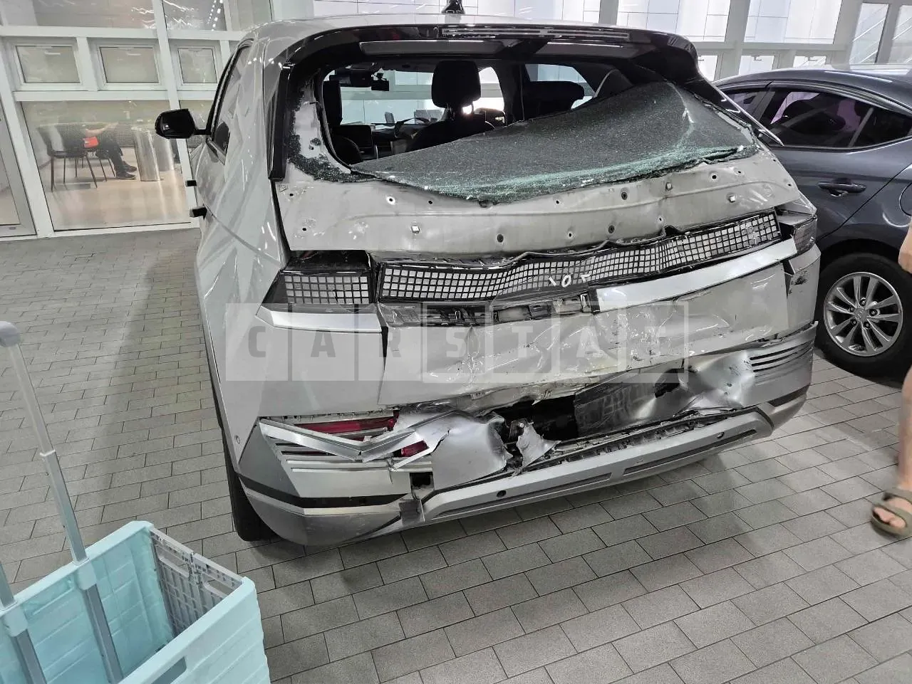 Photo 2 of 29: 2022 Hyundai IONIQ 5, VIN KMHKN81AFNU081430 — Korean insurance auction