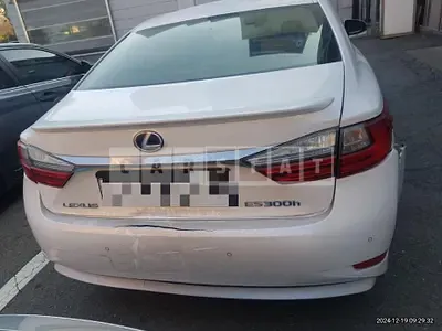 Photo 1 of 6: 2017 Lexus ES300h — Korean insurance auction