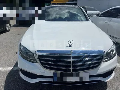 Photo 1 of 13: 2019 Mercedes-Benz E300 4Matic — Korean insurance auction