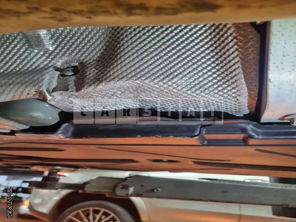 Photo 2 of 22: 2017 Mercedes-Benz E 300, VIN WDDZF4JB6HA172557 — Korean insurance auction